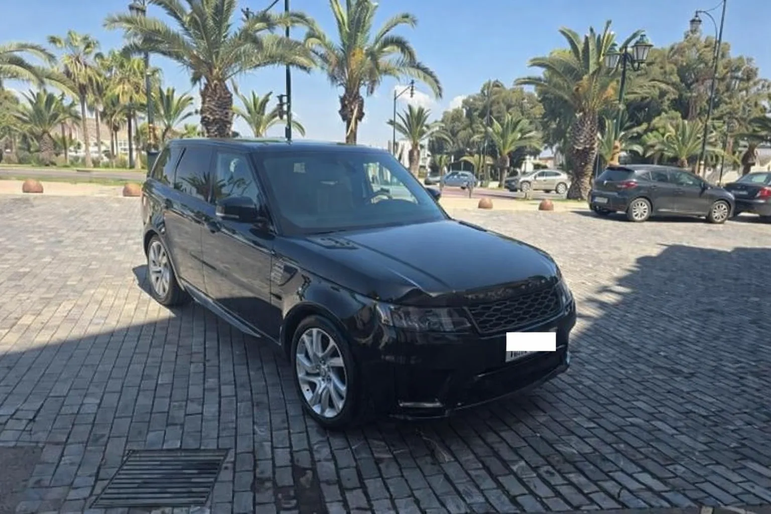 Land Rover Range Rover Sport - Photo 1